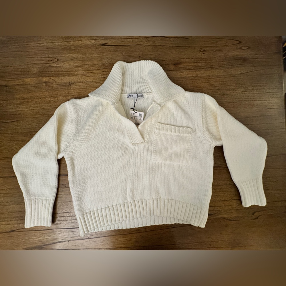 BRAND NEW* KNIT POLO SWEATER